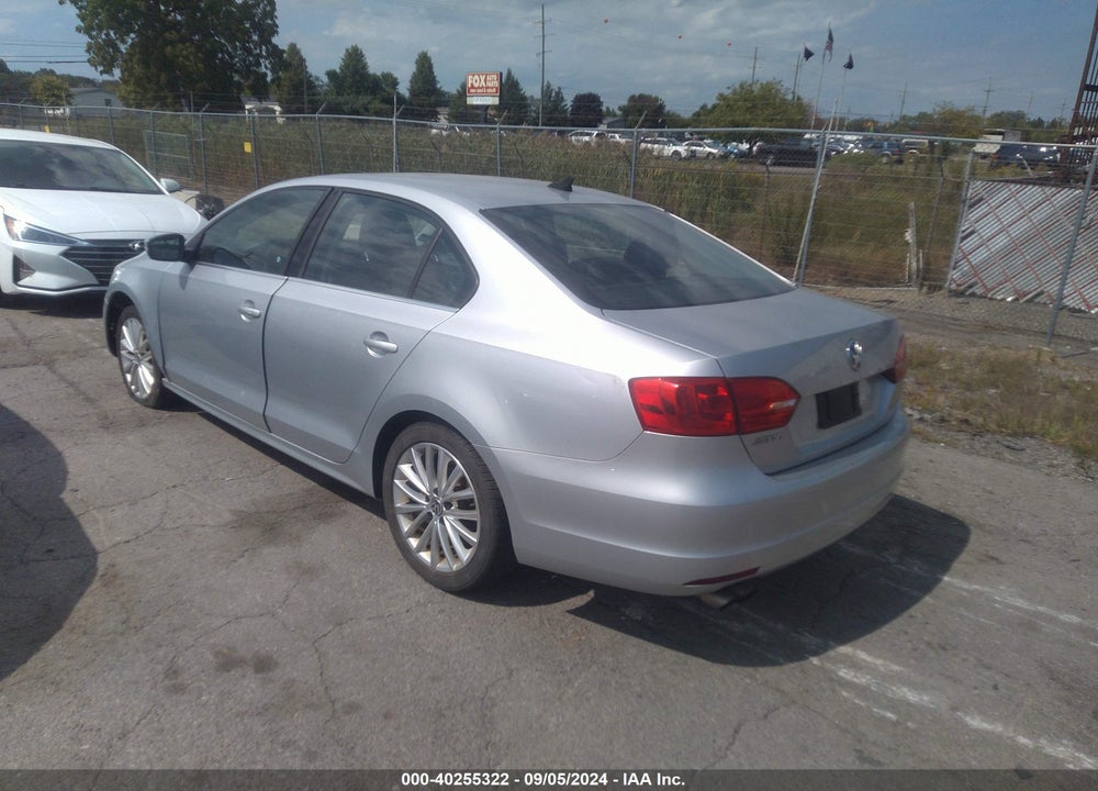 2014 VOLKSWAGEN JETTA 1.8T SEL VIN: 3VWL17AJ3EM374470