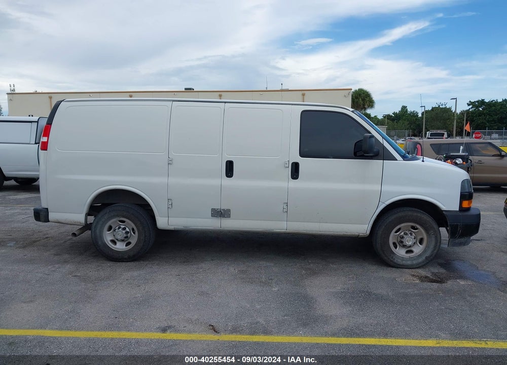 2021 CHEVROLET EXPRESS CARGO RWD 2500 REGULAR WHEELBASE WT VIN: 1GCWGAF74M1170247