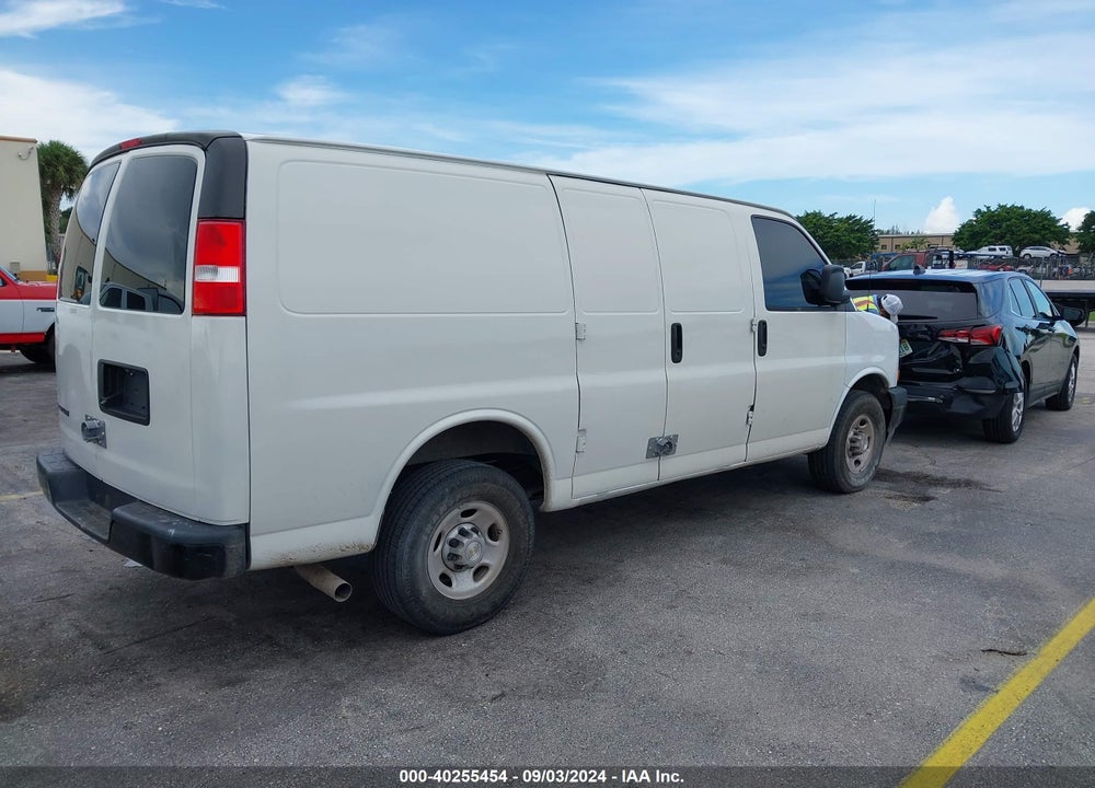2021 CHEVROLET EXPRESS CARGO RWD 2500 REGULAR WHEELBASE WT VIN: 1GCWGAF74M1170247