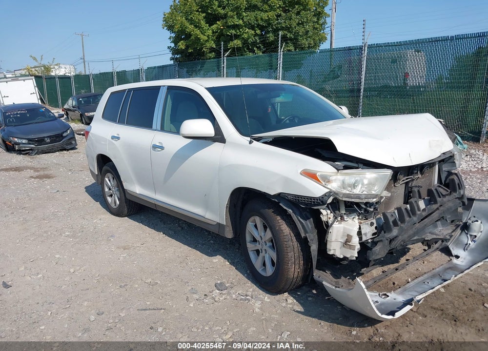 2012 TOYOTA HIGHLANDER BASE V6 VIN: 5TDBK3EH7CS117837