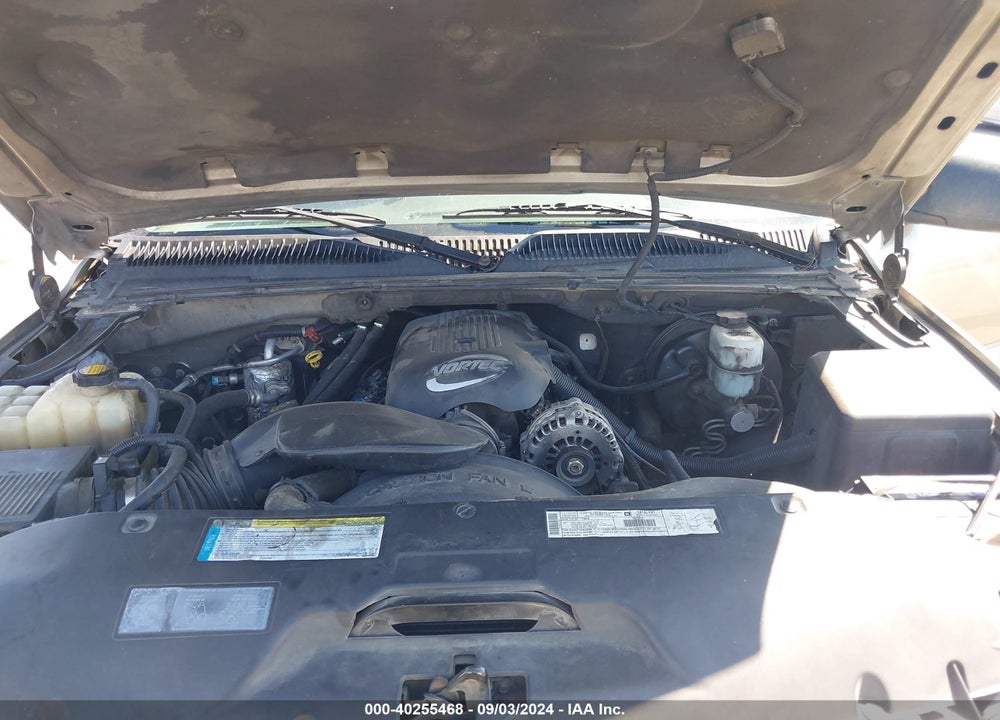 2001 CHEVROLET SUBURBAN 1500 LS VIN: 3GNEC16TX1G261340