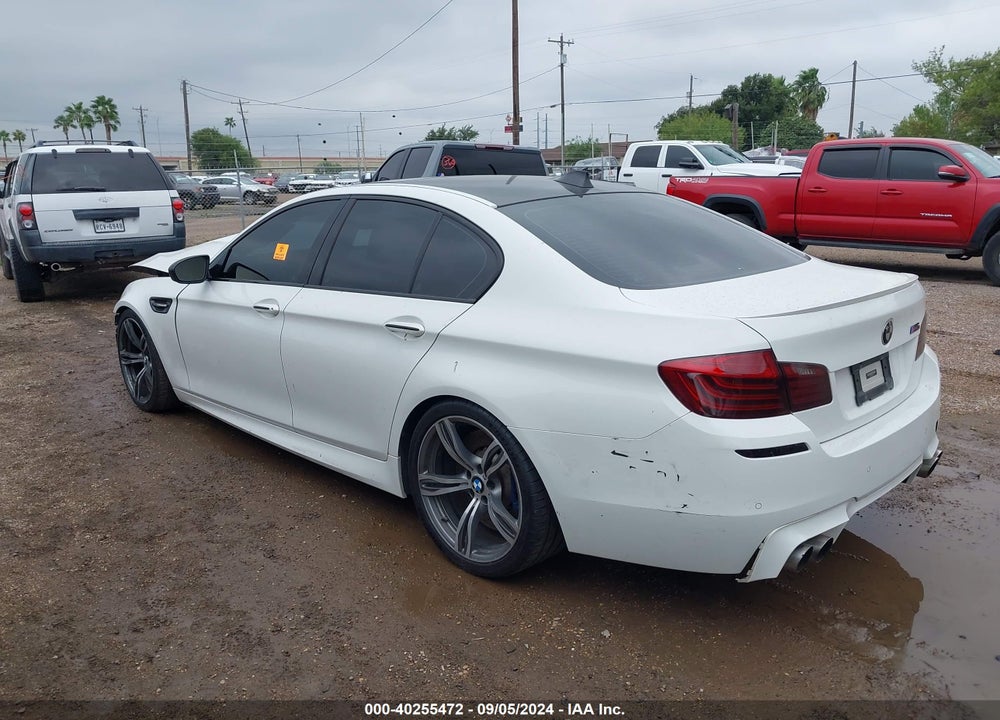 2014 BMW M5 VIN: WBSFV9C54ED097767
