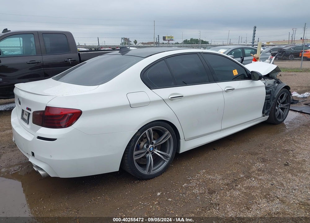 2014 BMW M5 VIN: WBSFV9C54ED097767