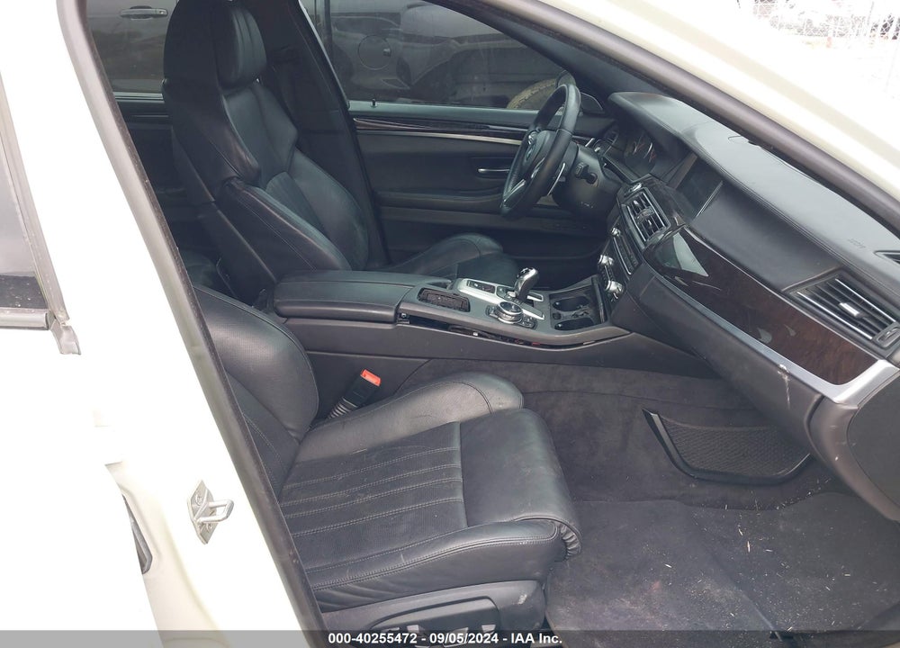 2014 BMW M5 VIN: WBSFV9C54ED097767