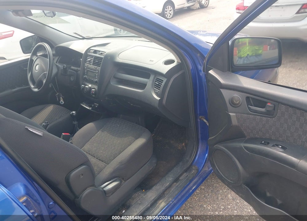 2007 KIA SPORTAGE LX VIN: KNDJE724277303510