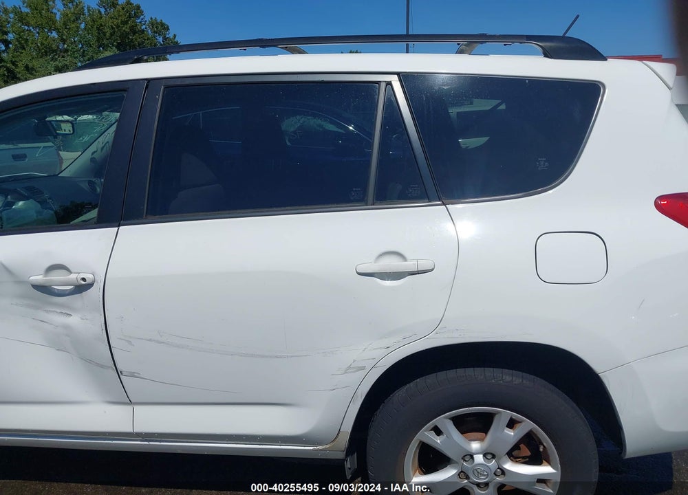 2011 TOYOTA RAV4 VIN: JTMBF4DV4B5041144
