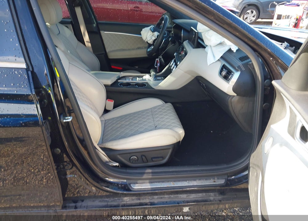 2023 GENESIS G70 3.3T RWD VIN: KMTG54TE8PU127775