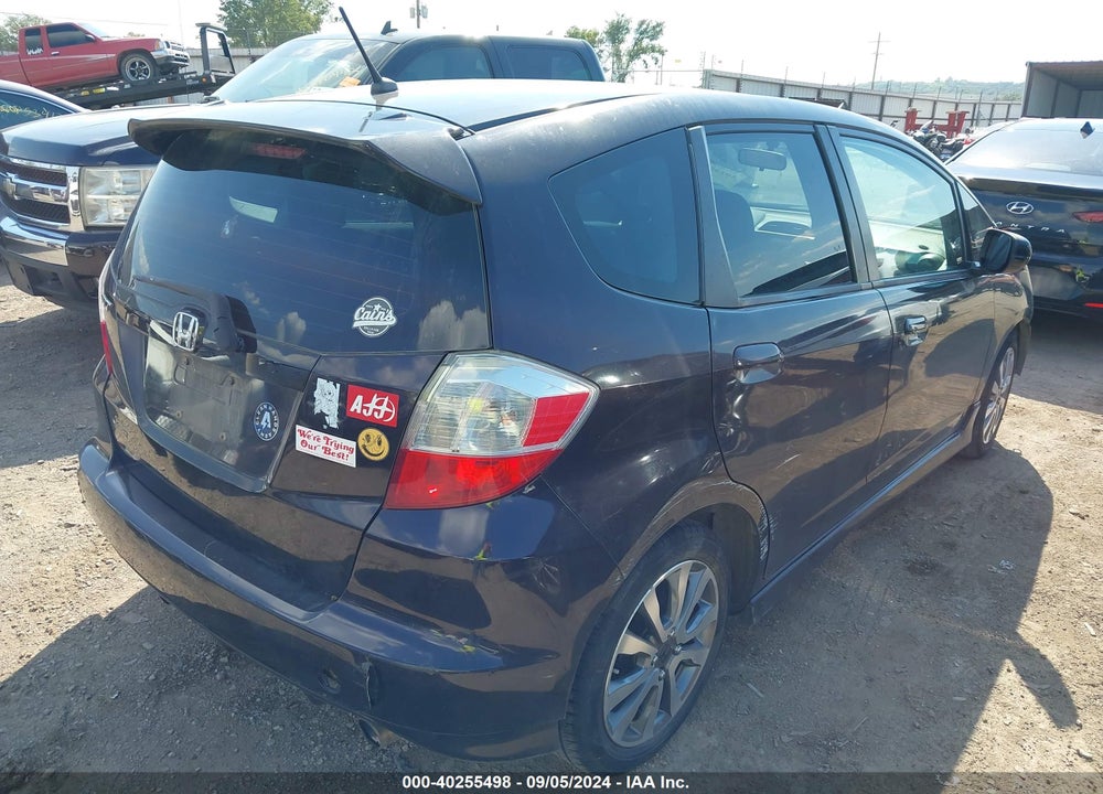 2013 HONDA FIT SPORT VIN: JHMGE8H54DC003761