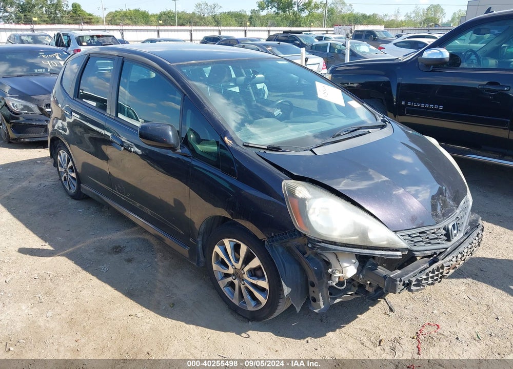 2013 HONDA FIT SPORT VIN: JHMGE8H54DC003761