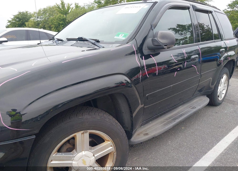 2008 CHEVROLET TRAILBLAZER LT VIN: 1GNDT13S582240387
