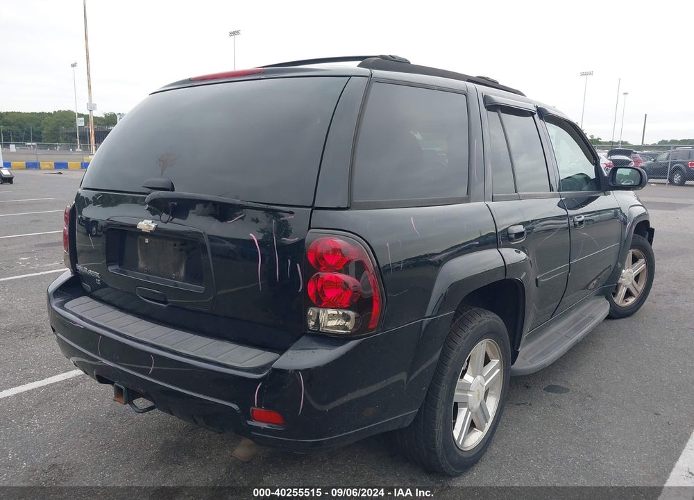 2008 CHEVROLET TRAILBLAZER LT VIN: 1GNDT13S582240387