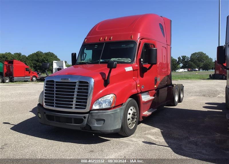 2017 FREIGHTLINER CASCADIA 125 VIN: 3AKJGLDRXHSHM5780