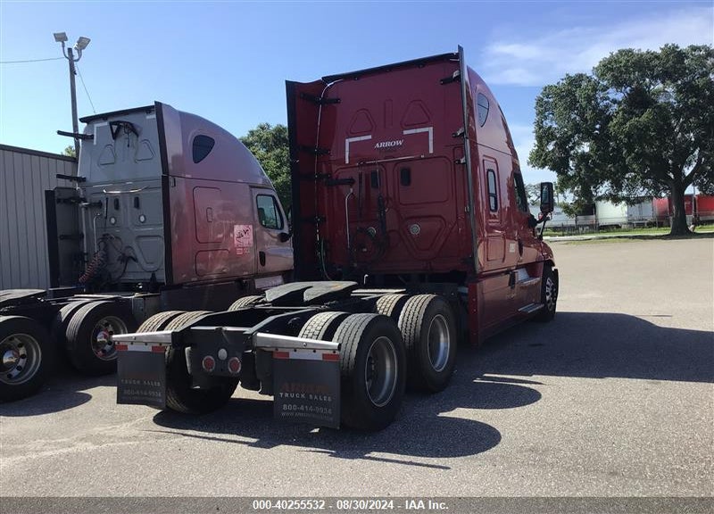 2017 FREIGHTLINER CASCADIA 125 VIN: 3AKJGLDRXHSHM5780