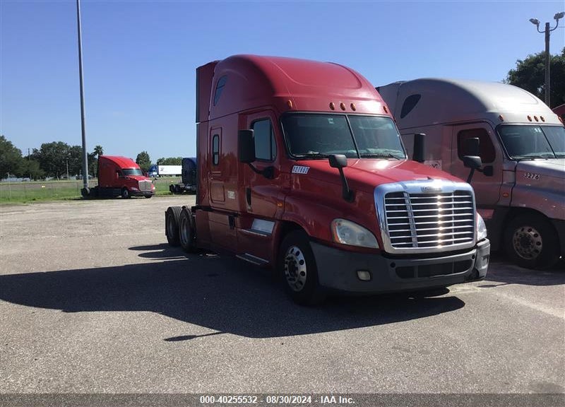 2017 FREIGHTLINER CASCADIA 125 VIN: 3AKJGLDRXHSHM5780