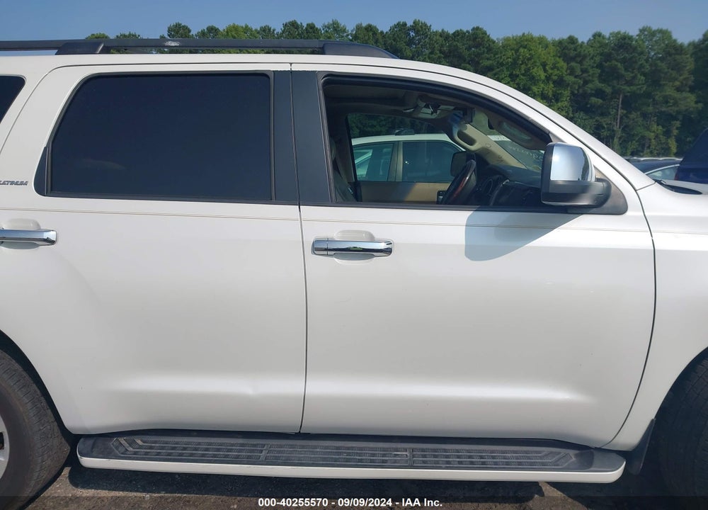 2011 TOYOTA SEQUOIA PLATINUM 5.7L V8 VIN: 5TDDY5G11BS041260