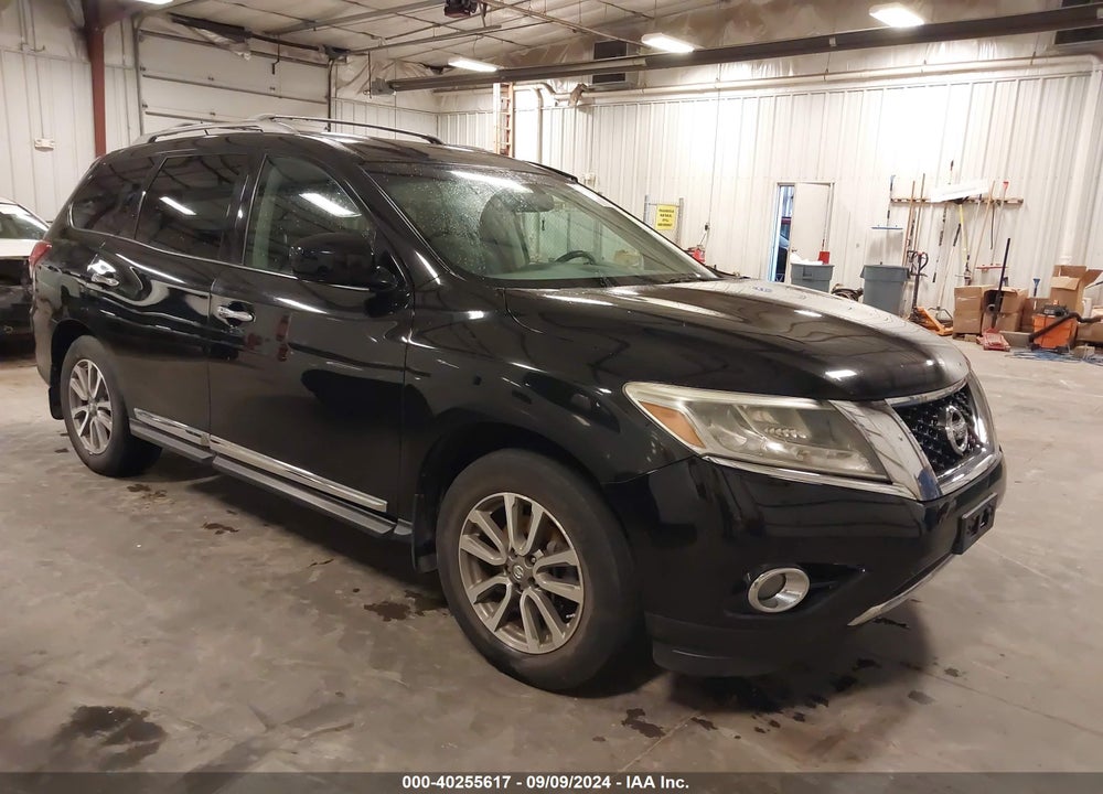 2013 NISSAN PATHFINDER SL VIN: 5N1AR2MM0DC673776