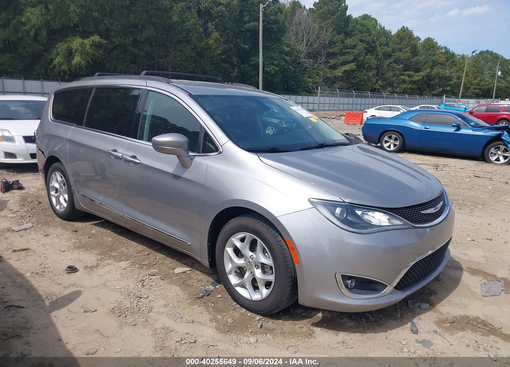 2017 CHRYSLER PACIFICA TOURING L VIN: 2C4RC1BG9HR729971