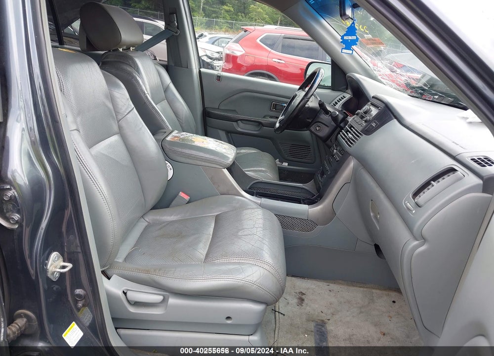 2005 HONDA PILOT VIN: 2HKYF18595H525124
