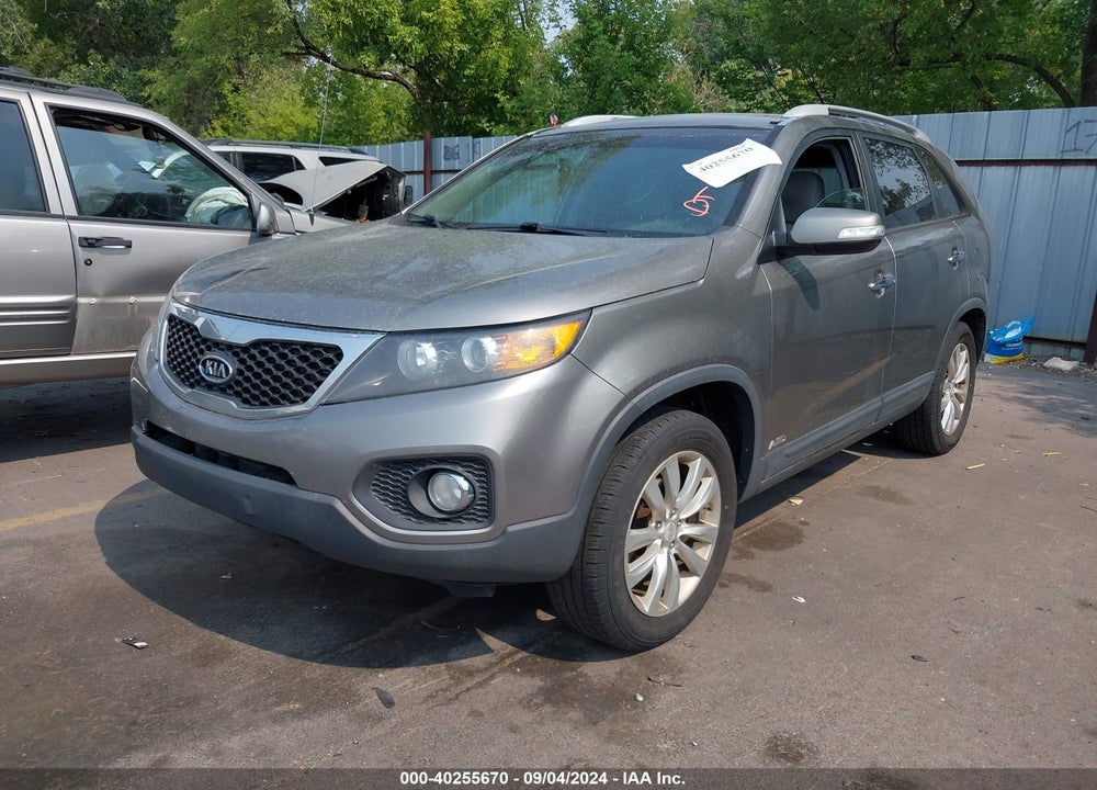 2011 KIA SORENTO LX V6 VIN: 5XYKTDA29BG134154