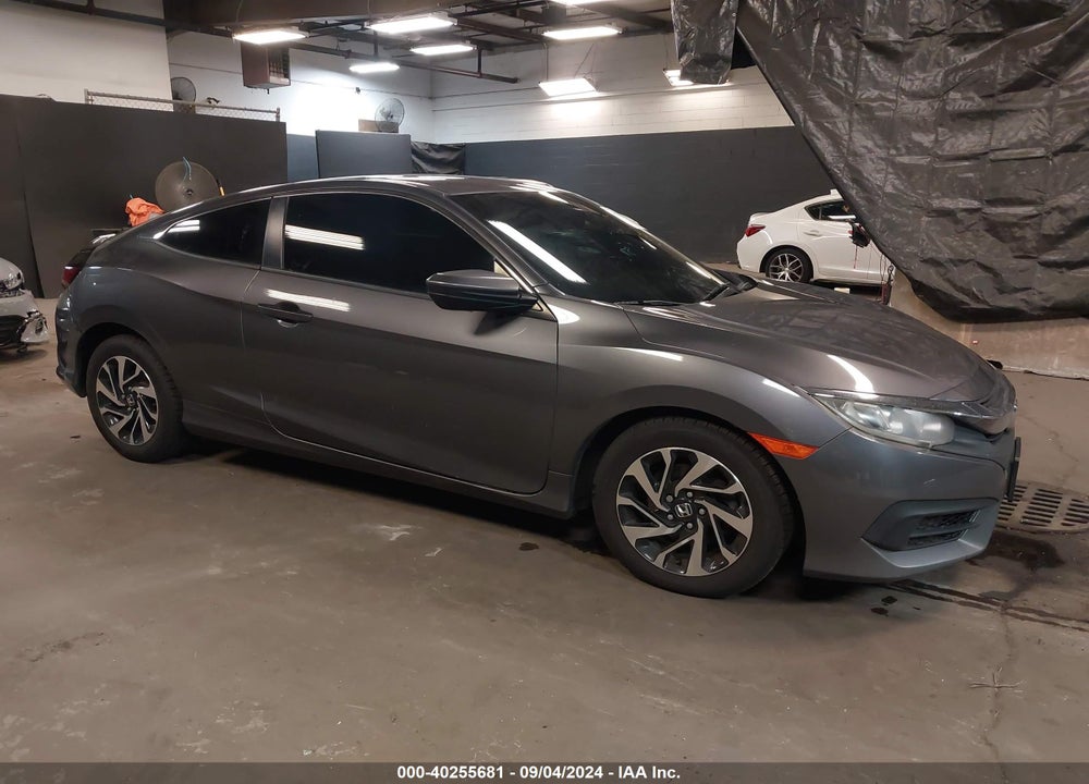 2017 HONDA CIVIC LX VIN: 2HGFC4B58HH310567