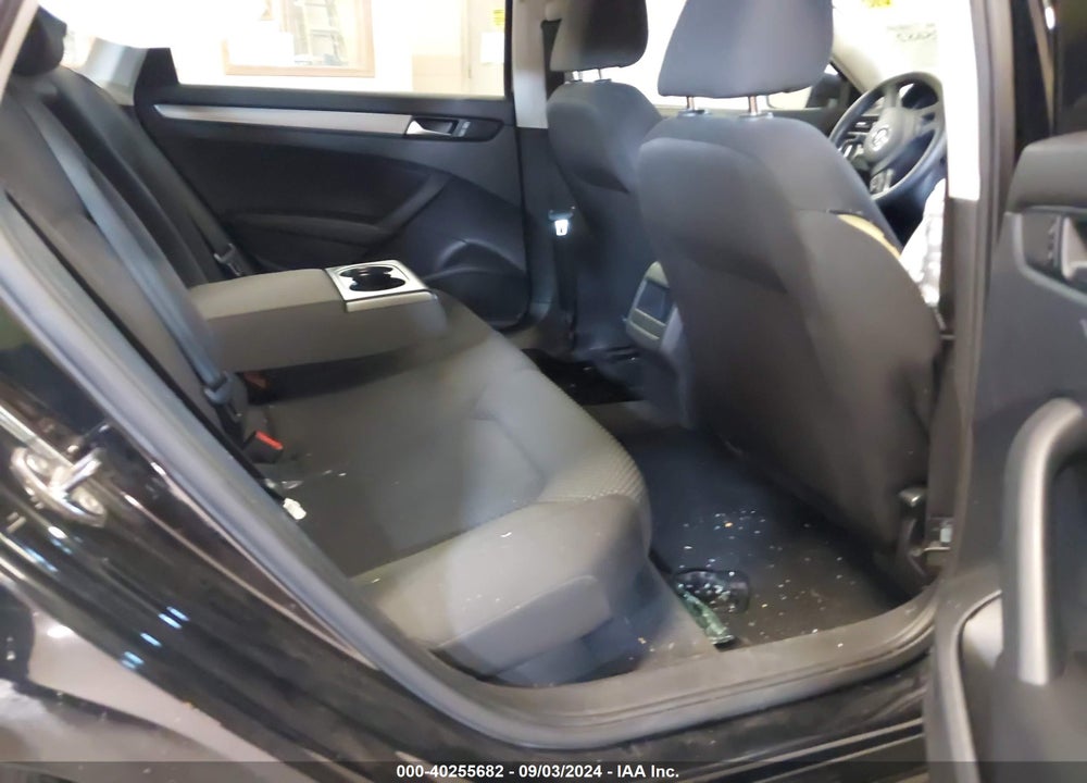 2013 VOLKSWAGEN PASSAT 2.5L S VIN: 1VWAP7A30DC037987