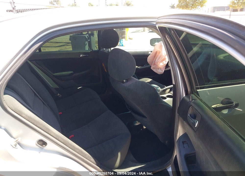 2005 HONDA ACCORD 2.4 DX VIN: 1HGCM56155A187544