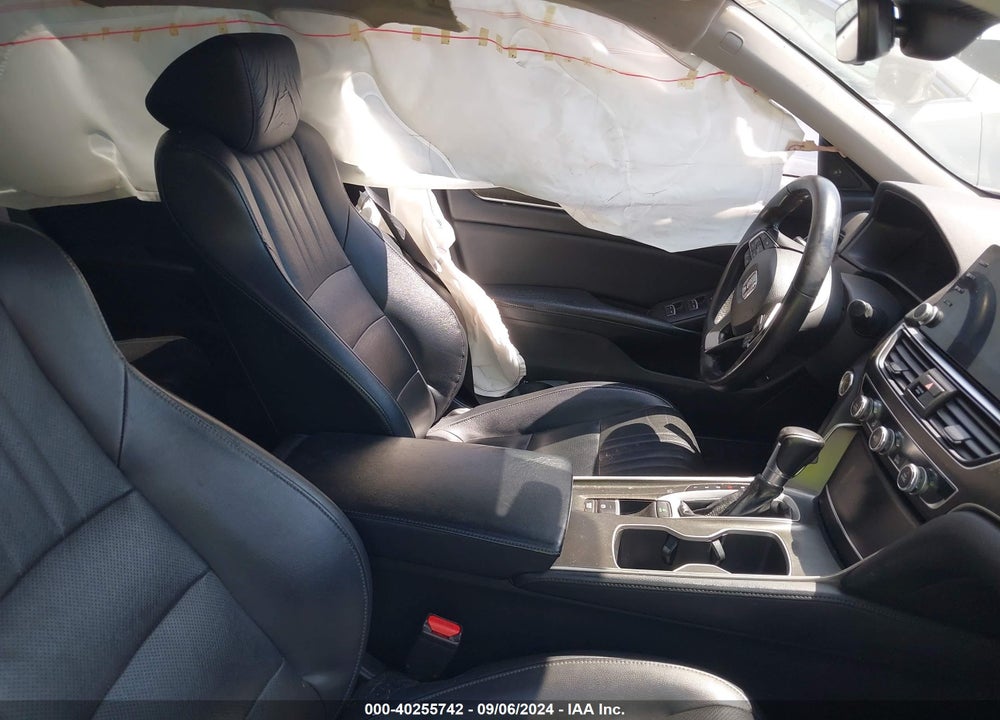 2018 HONDA ACCORD EX-L VIN: 1HGCV1F52JA070619