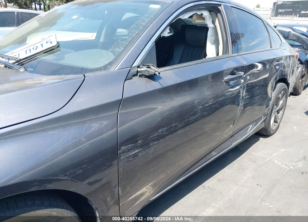 2018 HONDA ACCORD EX-L VIN: 1HGCV1F52JA070619