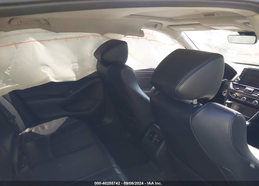 2018 HONDA ACCORD EX-L VIN: 1HGCV1F52JA070619