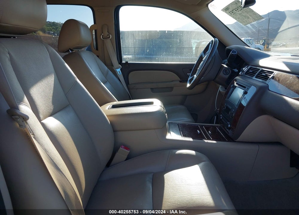 2014 CHEVROLET SUBURBAN 1500 LTZ VIN: 1GNSKKE79ER169092