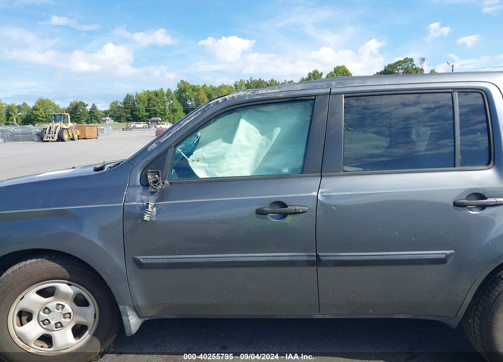 2011 HONDA PILOT VIN: 5FNYF4H23BB006894