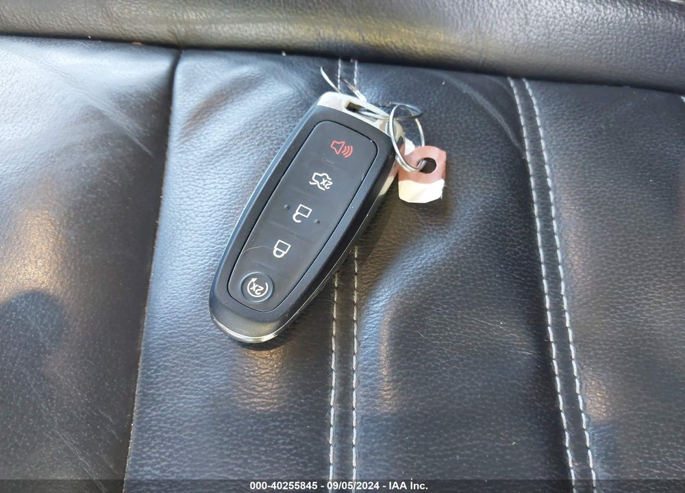 2017 FORD ESCAPE TITANIUM VIN: 1FMCU0JDXHUE05821