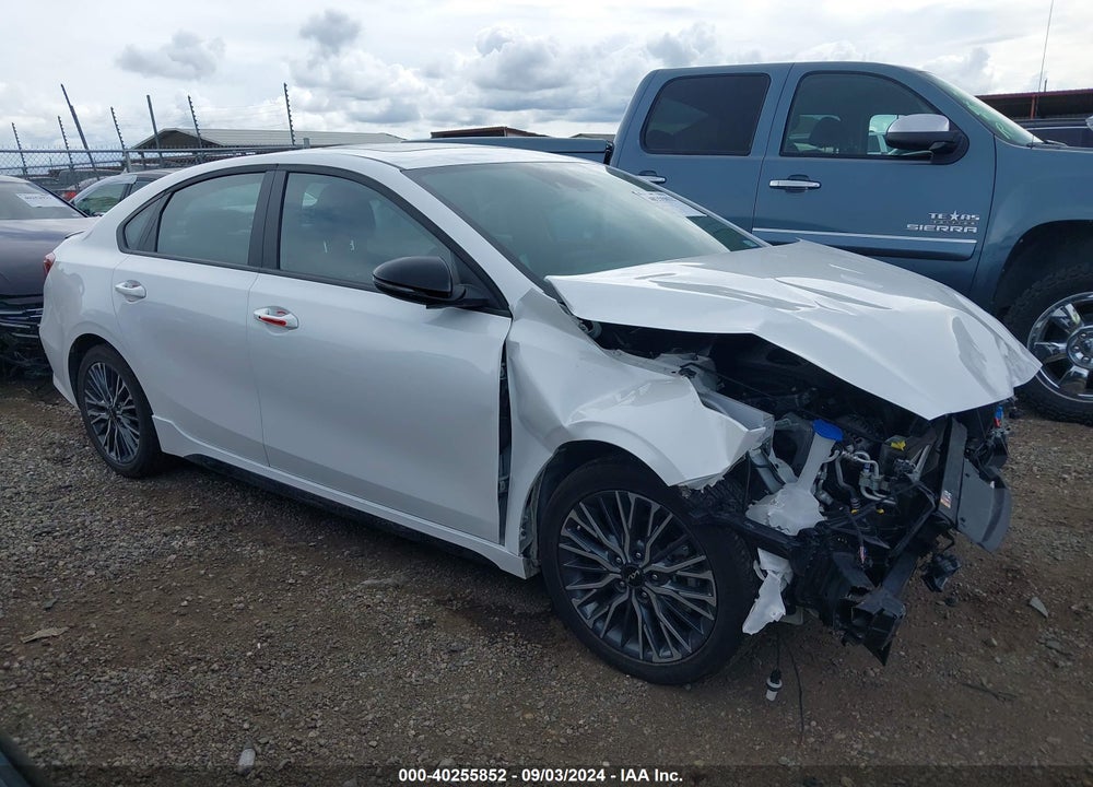 2024 KIA FORTE GT LINE VIN: 3KPF54ADXRE754838