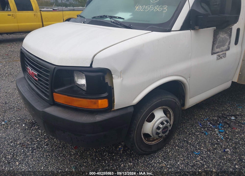 2011 GMC SAVANA CUTAWAY WORK VAN VIN: 1GD374CG0B1906019