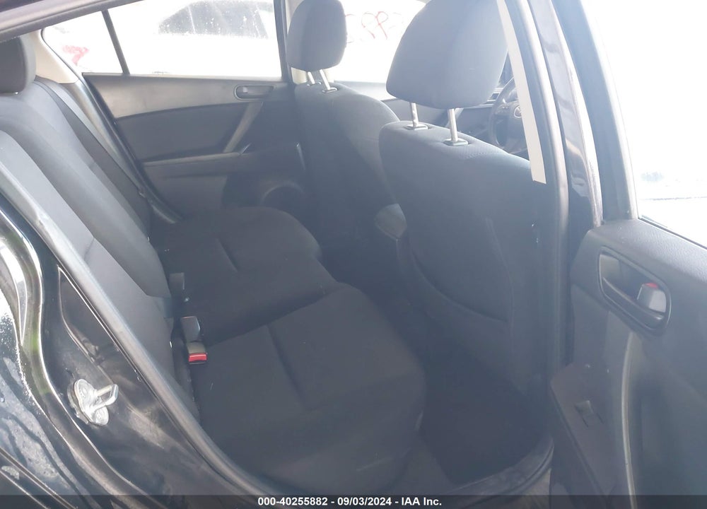 2011 MAZDA 3 I SPORT VIN: JM1BL1UF5B1467660