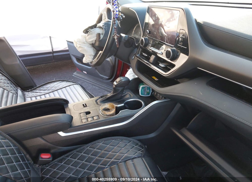 2023 TOYOTA HIGHLANDER HYBRID XLE VIN: 5TDKBRCH8PS583014