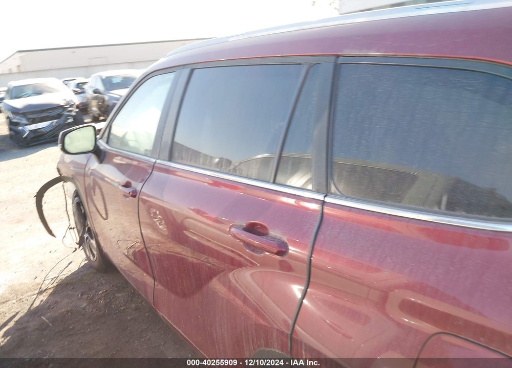 2023 TOYOTA HIGHLANDER HYBRID XLE VIN: 5TDKBRCH8PS583014