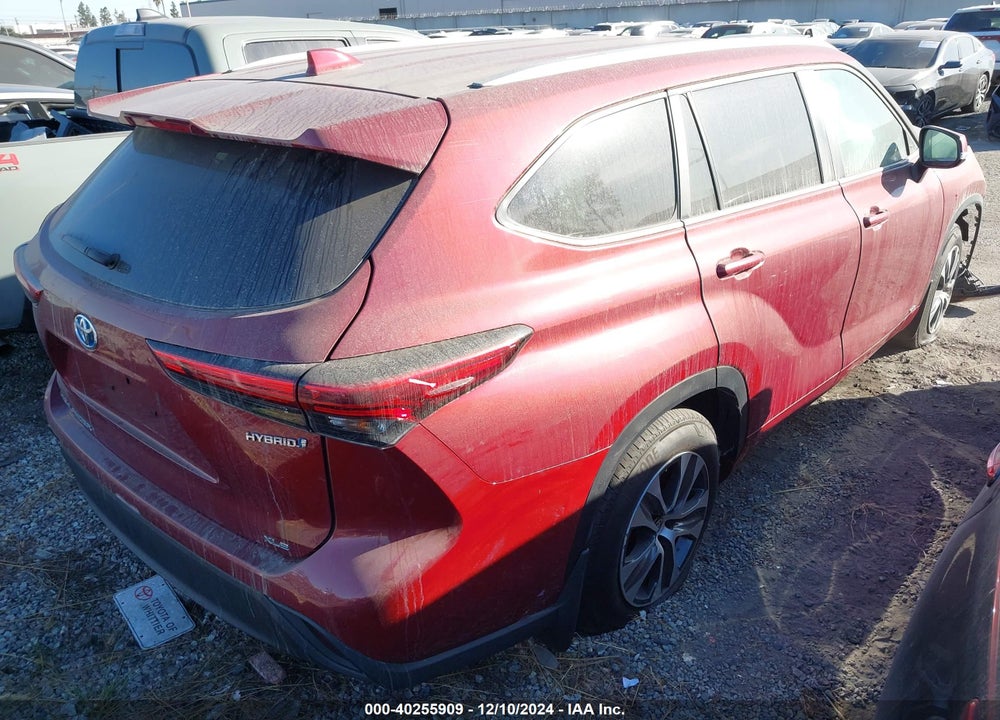 2023 TOYOTA HIGHLANDER HYBRID XLE VIN: 5TDKBRCH8PS583014