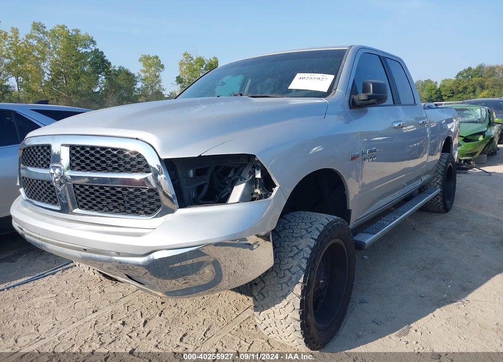 2018 RAM 1500 SLT QUAD CAB 4X2 6'4 BOX VIN: 1C6RR6GT3JS173508