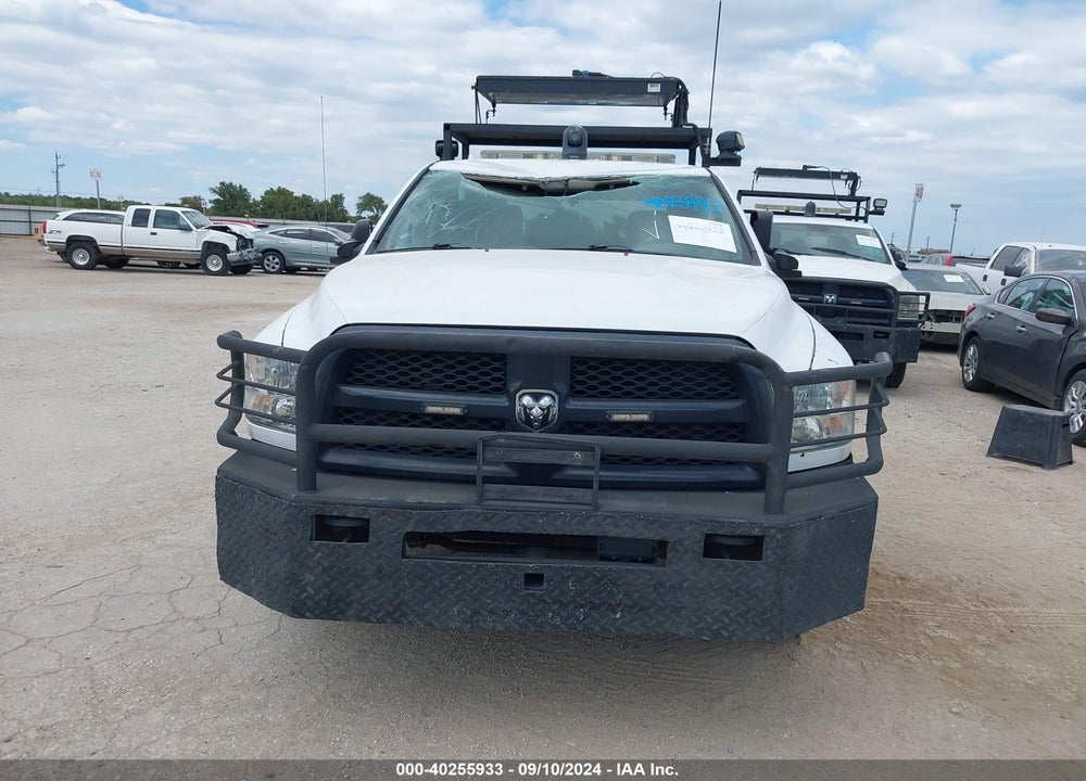 2018 RAM 2500 TRADESMAN 4X2 8' BOX VIN: 3C7WR4HJ1JG211146