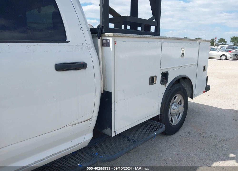 2018 RAM 2500 TRADESMAN 4X2 8' BOX VIN: 3C7WR4HJ1JG211146