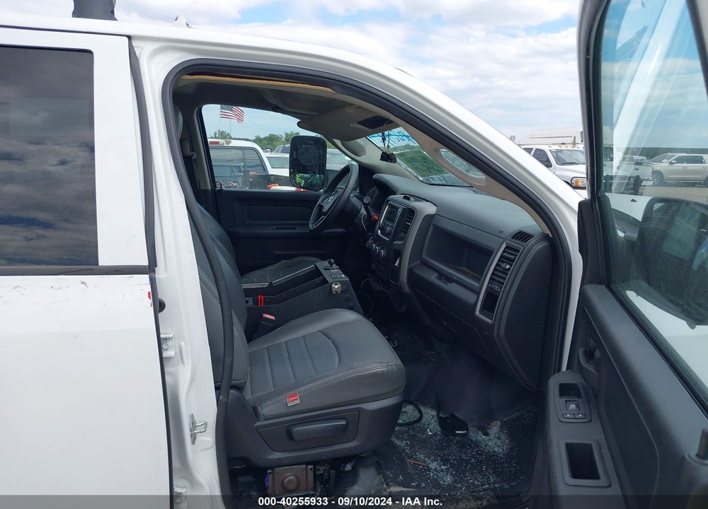 2018 RAM 2500 TRADESMAN 4X2 8' BOX VIN: 3C7WR4HJ1JG211146