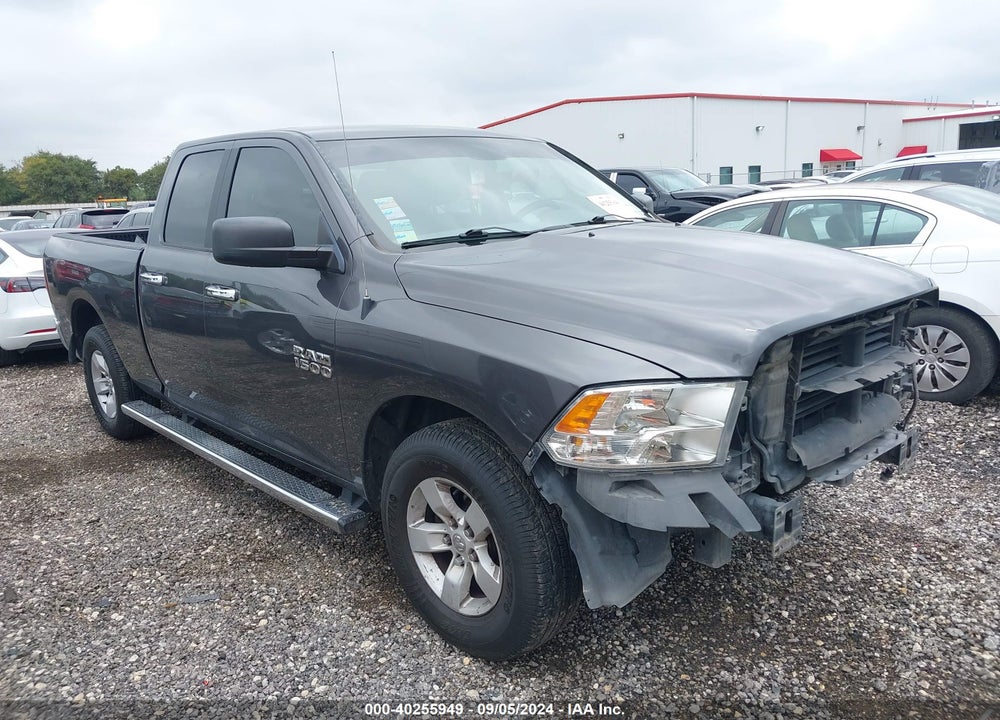 2017 RAM 1500 SLT QUAD CAB 4X2 6'4 BOX VIN: 1C6RR6GG7HS678822