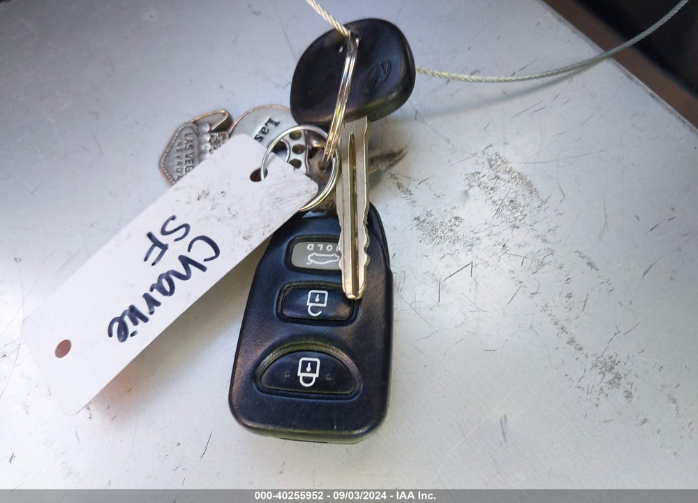 2016 HYUNDAI ELANTRA SE VIN: 5NPDH4AE9GH766768