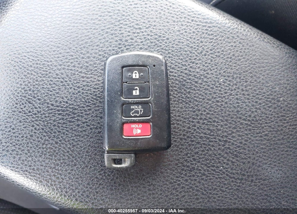 2018 TOYOTA RAV4 XLE VIN: JTMWFREV0JJ168198