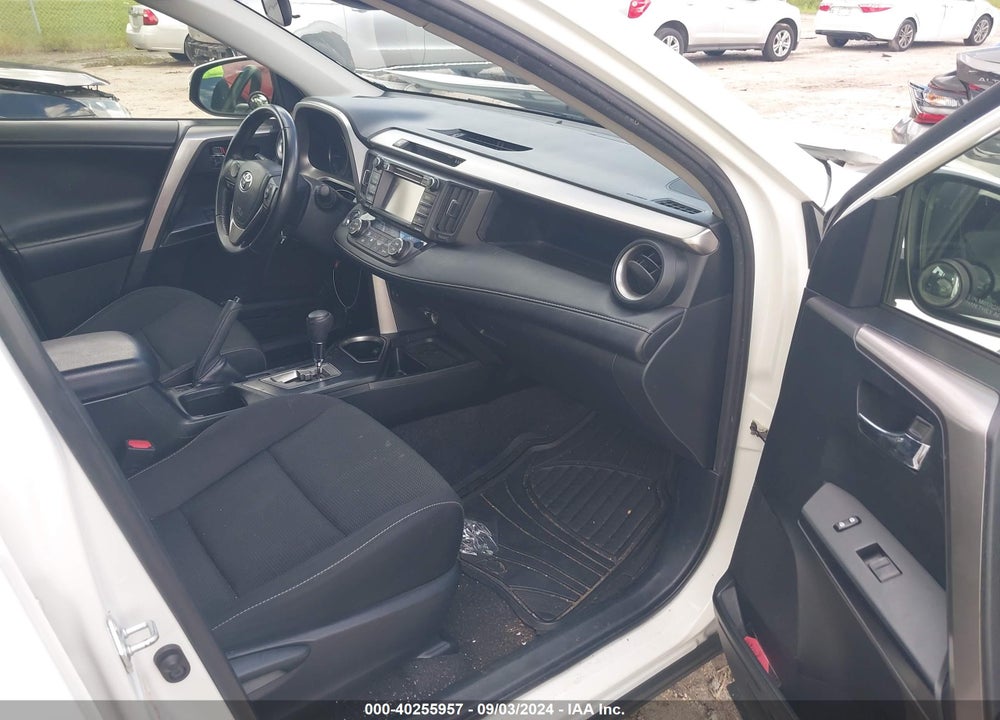2018 TOYOTA RAV4 XLE VIN: JTMWFREV0JJ168198