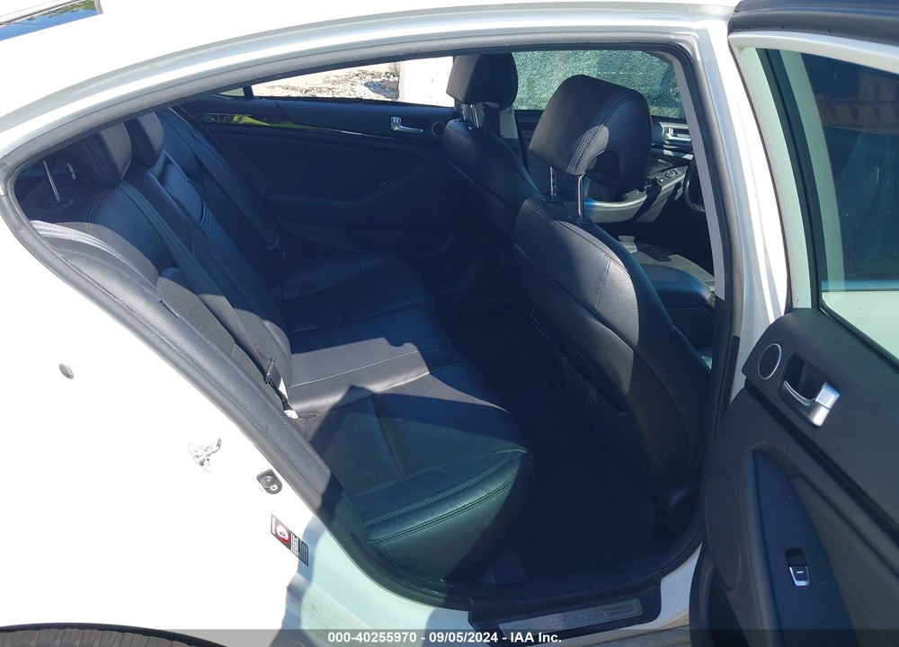 2014 KIA CADENZA PREMIUM VIN: KNALN4D78E5134811