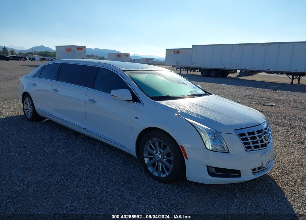 2015 CADILLAC XTS V4U COACHBUILDER LIMOUSINE VIN: 2GEXG6U3XF9550460