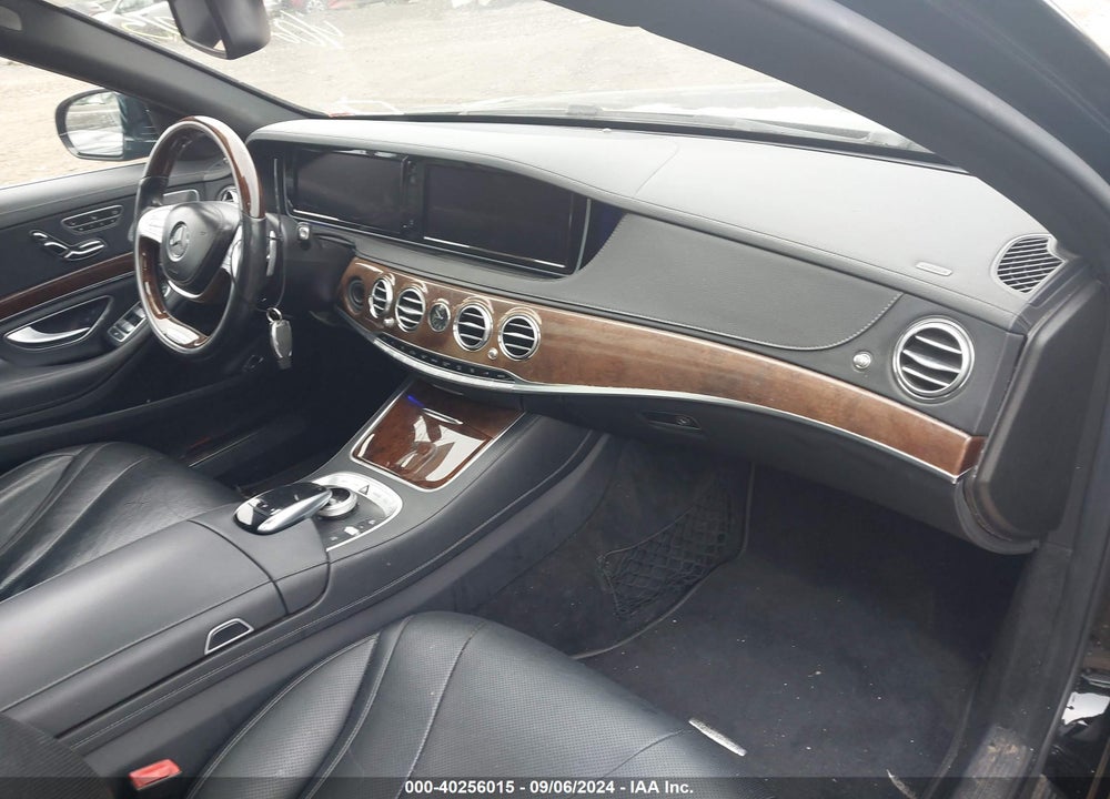 2016 MERCEDES-BENZ S 550 4MATIC VIN: WDDUG8FB6GA215428