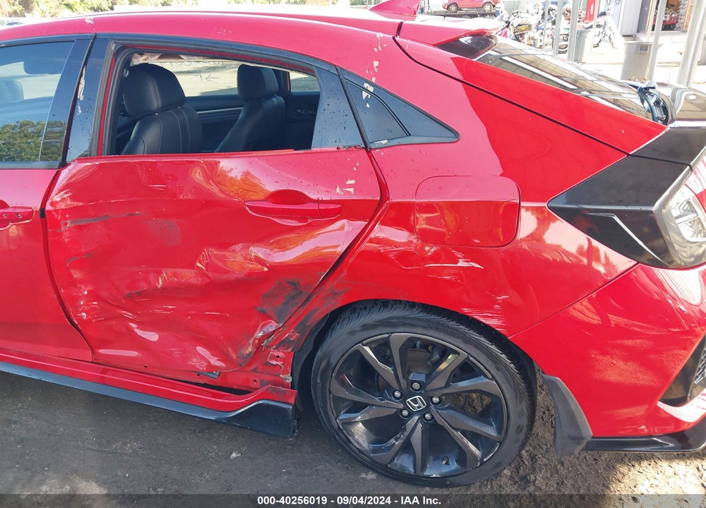 2018 HONDA CIVIC SPORT TOURING VIN: SHHFK7H97JU433087
